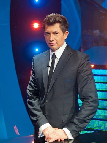 Украинский шоумен сделал предложение своей девушке: появилось эмоциональное видео