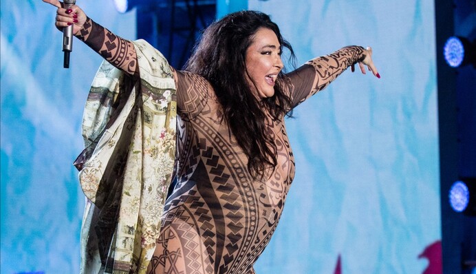 В сети назвали копеечную цену нашумевшего костюма Лолиты