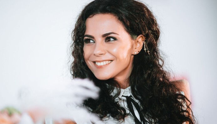 Каменских через 13 лет вернулась на известный фестиваль и спела победную песню: появилось видео