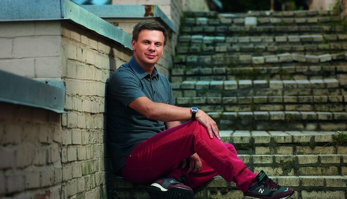 Популярный украинский телеведущий засветил своего брата-