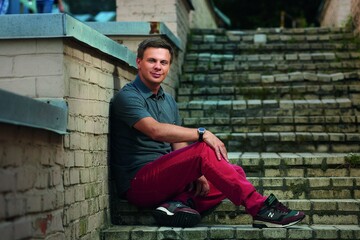 Популярный украинский телеведущий засветил своего брата-