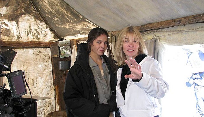 Душат слезы и невозможно дышать: дочь Веры Глаголевой написала трогательное послание матери