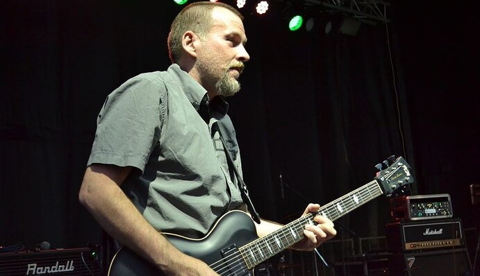 Выступавшая в оккупированном Донецке группа попала в 