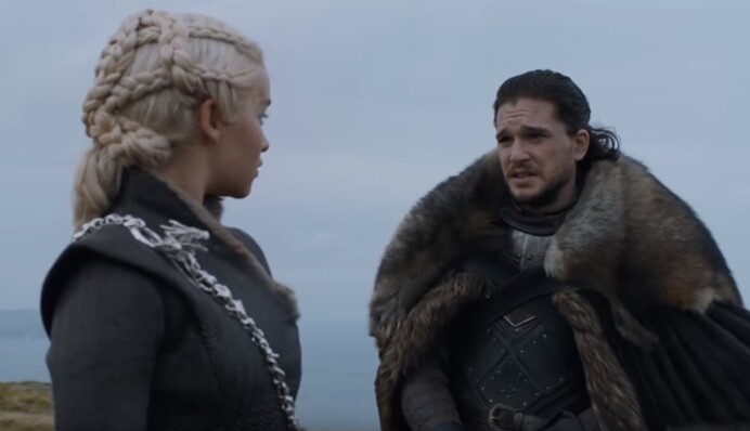 Джон Сноу и Дейенерис стали героями 