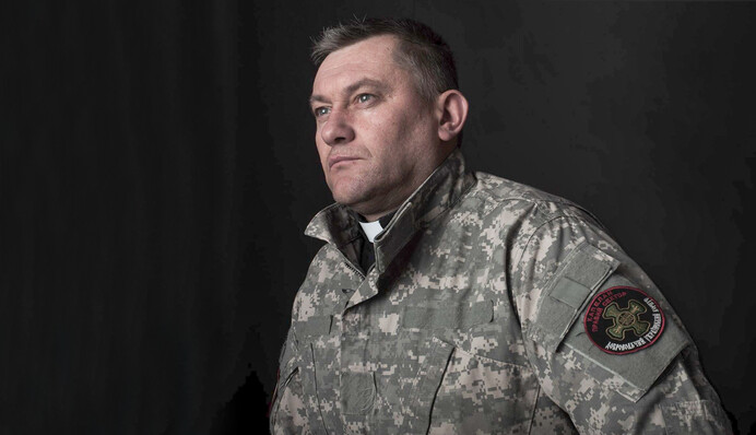 Можно запретить в Украине Московский патриархат, но есть опасность – священник из АТО