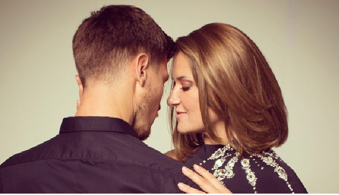 Завелась: Могилевская похвасталась фото с полуголым партнером по шоу 