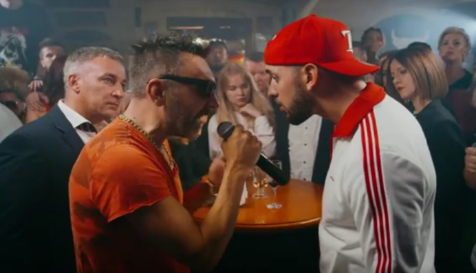 Шнуров в новом клипе устроил рэп-баттл: появилось видео