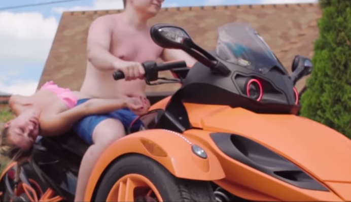 Сети возмутил украинский клип с пропагандой насилия: опубликовано видео