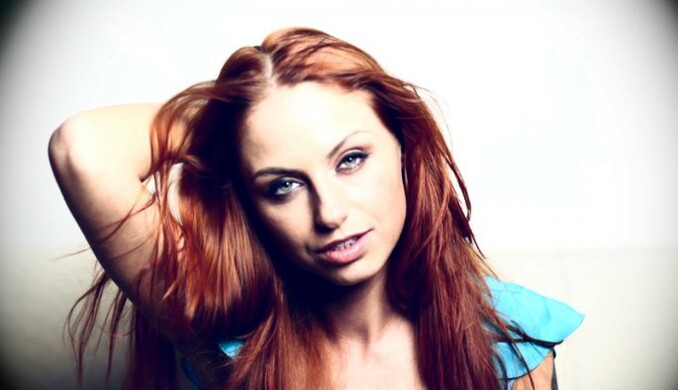 Солистка популярной российской группы попала в 