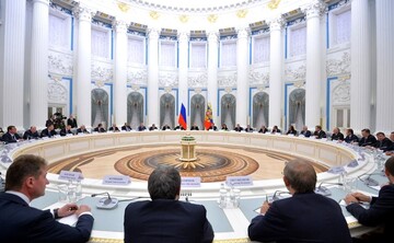 В Росії готові йти з Донбасу, ситуація навколо Путіна загострилася - Андрій Піонтковський