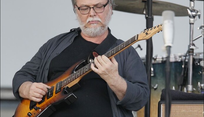 В США умер знаменитый музыкант: лучшие песни Уолтера Беккера