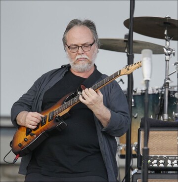 В США умер знаменитый музыкант: лучшие песни Уолтера Беккера