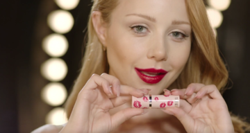 Тина Кароль выпустила именную помаду: опубликовано видео