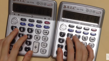 Талантливый японец сыграл Despacito и хит Эда Ширана на калькуляторах: опубликовано видео