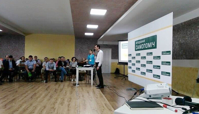 СМИ исследовали, кто входит во фракцию 