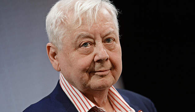 Играл на обезболивающем: в сети сообщили о тяжелом состоянии легендарного российского актера