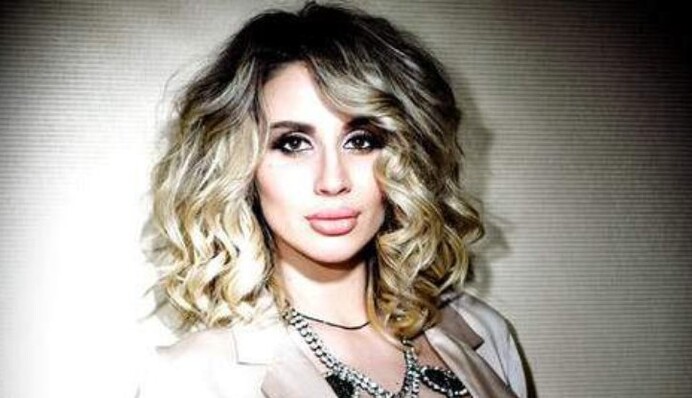 Скандальная украинская звезда показала фото в постели