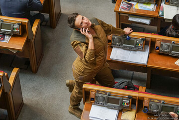 Модный осенний сезон в Раде: эксклюзивные фото самых ярких нарядов женщин-депутатов