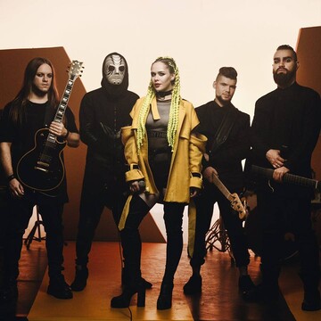 The Hardkiss порадовали поклонников мощной песней и ярким клипом: видео