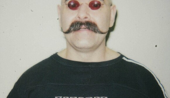 Самый жестокий преступник Британии попросил голливудскую звезду стать отцом его ребенка