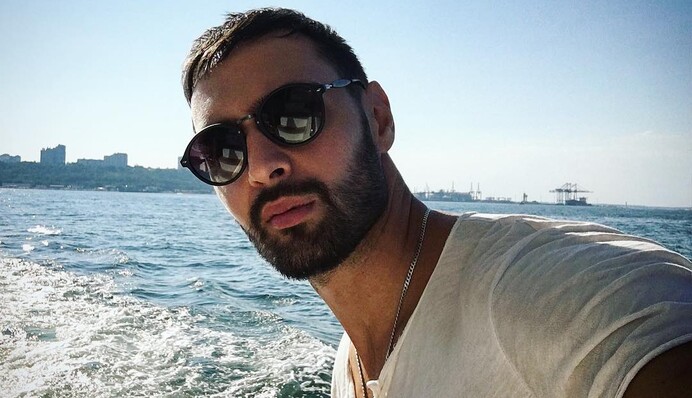 Брошенный невестой Козловский похвастался пикантными фото из Турции