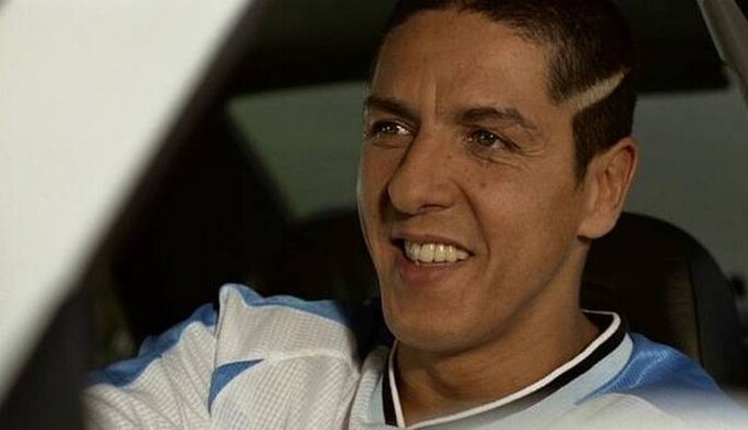 Лишенный прав французский актер стал таксистом в оккупированном Крыму: опубликованы фото