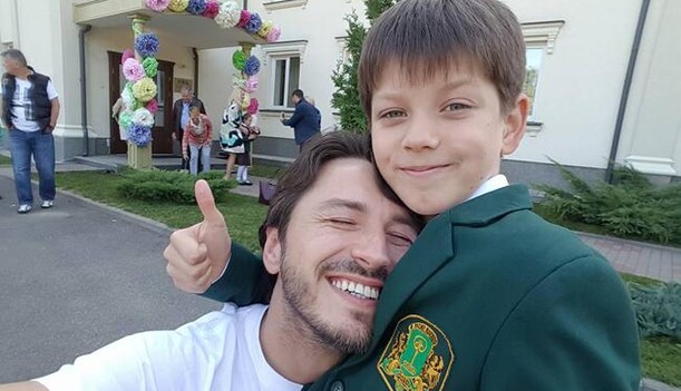 Сын украинского шоумена попал в больницу в свой день рождения: опубликованы фото