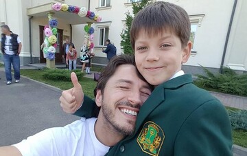 Сын украинского шоумена попал в больницу в свой день рождения: опубликованы фото