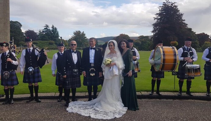 Одиозная экс-нардеп вышла замуж за иностранца: опубликованы фото