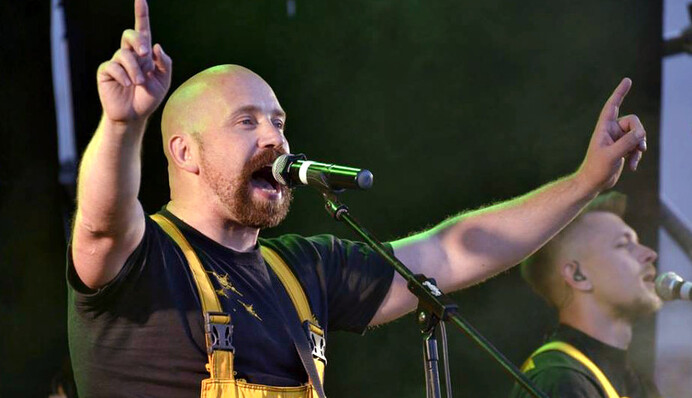 ​Стыдно за вас: украинский музыкант отчитал поклонников артистов, гастролирующих в России