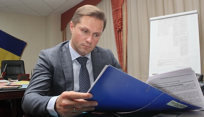 Стало известно, как глава АМКУ лоббировал интересы монополистов