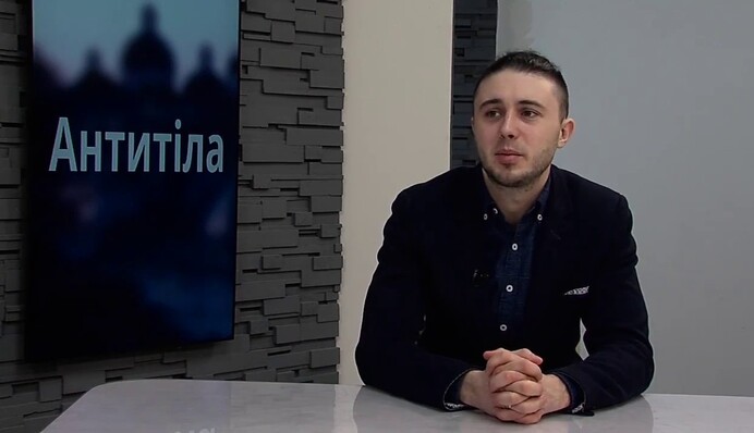 Лидер популярной группы рассказал о том, как провести мягкую украинизацию на Донбассе