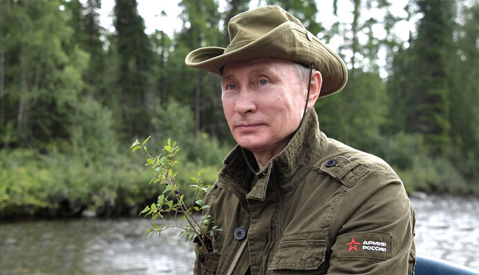 Война на Донбассе: какого подарка Путин ждет на день рождения