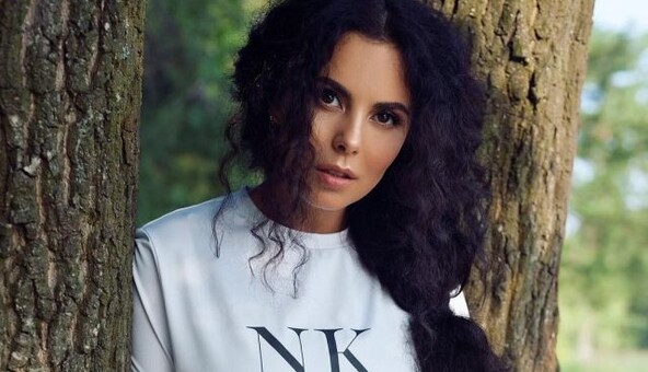 Как сестры: украинская певица восхитила сети фото с мамой