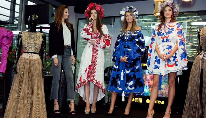 Стало известно, в каких платьях красавицы будут представлять Украину на международных конкурсах: яркие фото