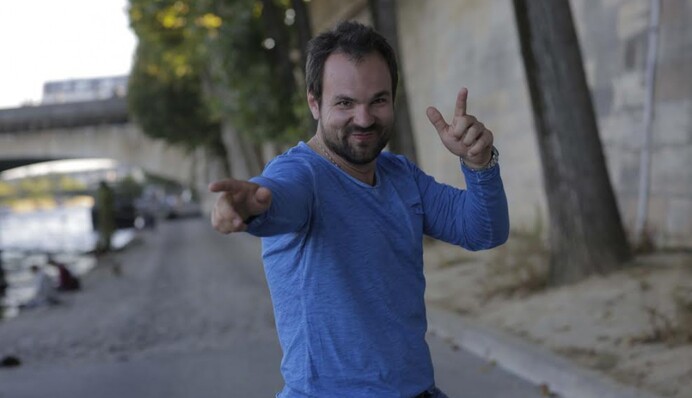 Поборовший смертельную болезнь украинский певец женился: опубликовано фото