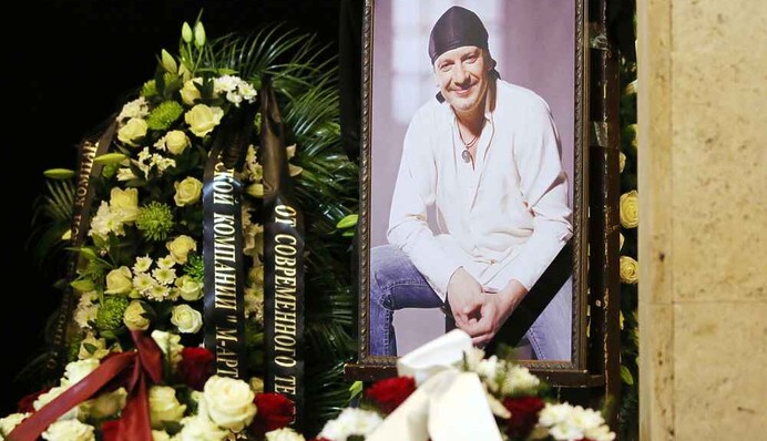 В Москве простились с актером Марьяновым: опубликованы фото и видео