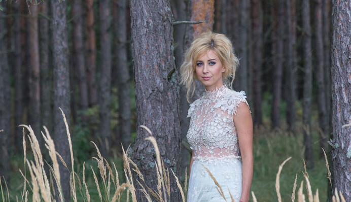 Украинская звезда выпустила лирическую песню: трогательное видео