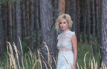 Украинская звезда выпустила лирическую песню: трогательное видео