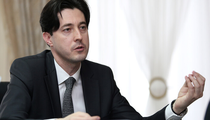 Для сдвигов в ряде сфер достаточно, чтобы Порошенко не вмешивался, но он в этом не заинтересован - Виталий Касько