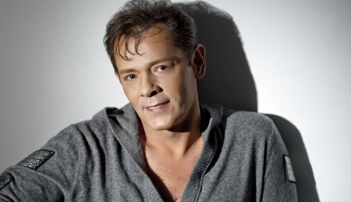 Российского певца-двоеженца довели до сердечного приступа