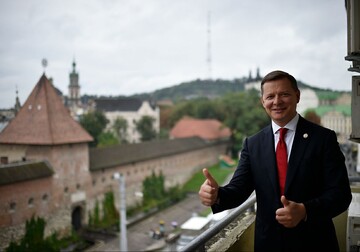 В какую игру вы играете, господин Ляшко?