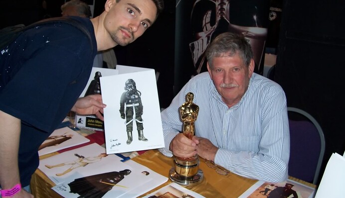 Умер создатель костюмов Дарта Вейдера и принцессы Леи