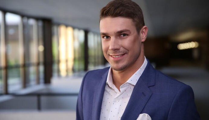 Экс-участник шоу 