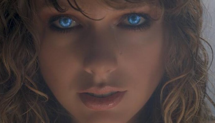 Тейлор Свифт в новом клипе стала киборгом: опубликовано видео