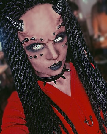 Как звезды празднуют Хэллоуин 2017: яркие и страшные фото