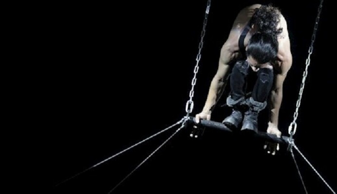 В Киеве жесткого избили иностранного артиста: опубликовано фото