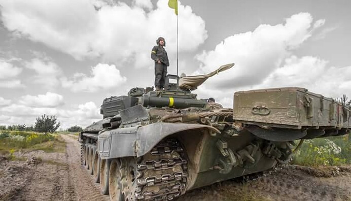 Боевики закапываются в землю: как 