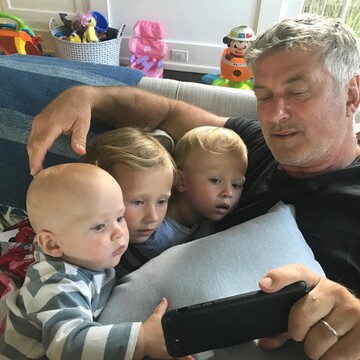 Алек Болдуин станет отцом в пятый раз: опубликованы фото