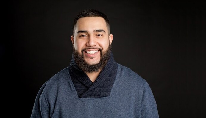 ​Стало известно, почему выступавший в оккупированном Крыму рэпер пел в Киеве: опубликован документ